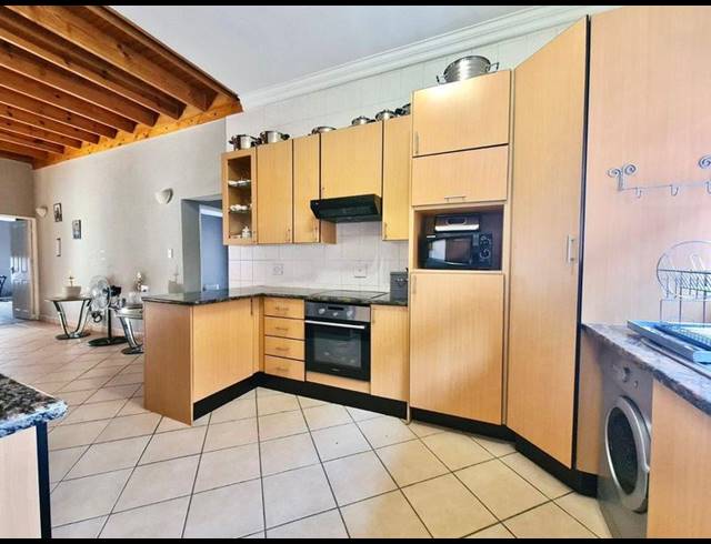 4 BEDROOM HOUSE FOR SALE IN MEYERSDAL